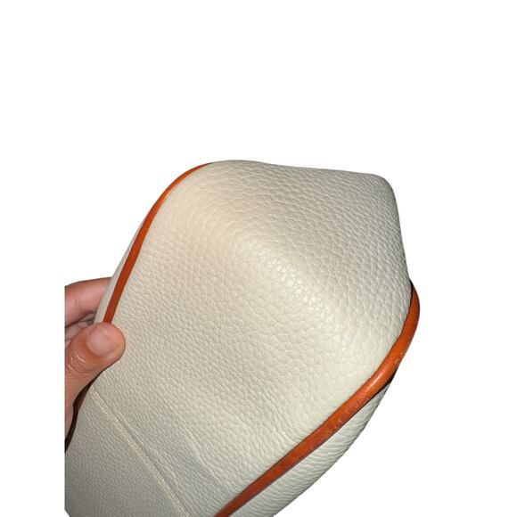 Dooney & Bourke Pebble Piper cream Crossbody Bag  Extra strap+ Dust bag EUC - Picture 7 of 16